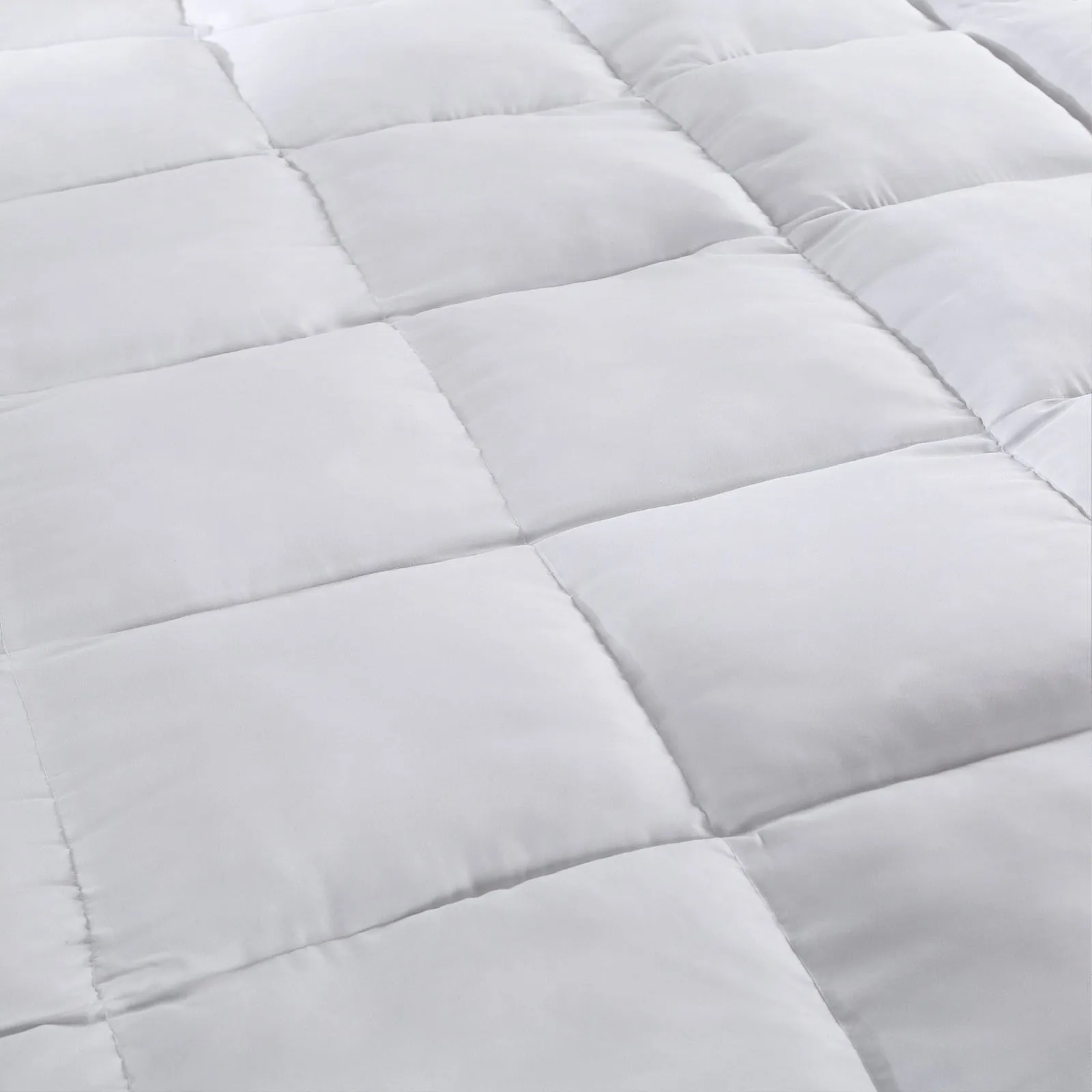 1000GSM Luxury Bamboo Fabric Gusset Mattress Pad Topper Cover | Double | White