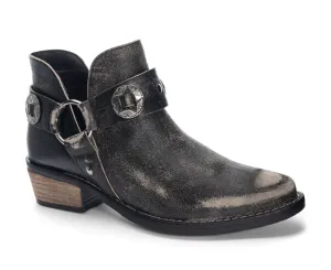 Austin Buff Leather Black Booties