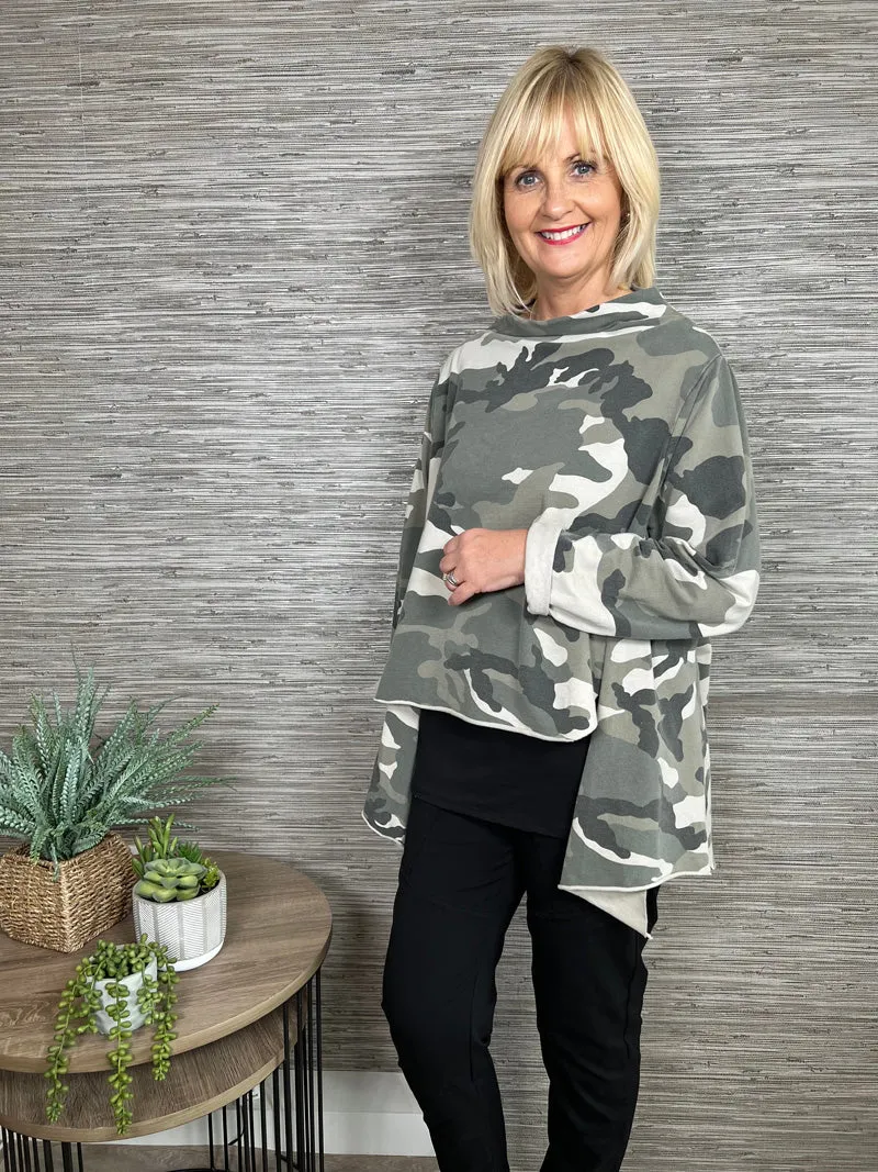 Jan Boat Neck High Low Top Camouflage